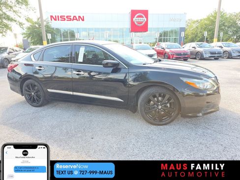 Used 2017 Nissan Altima 2.5 SR w/ Midnight Edition Package FWD image 1