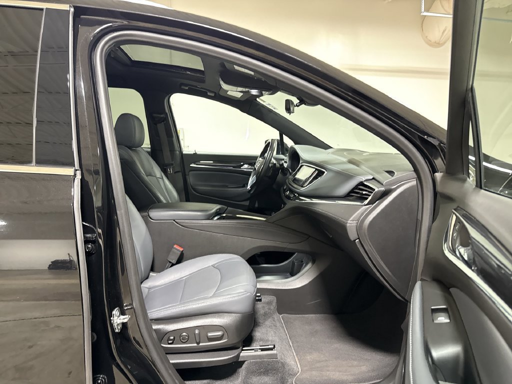 Used 2023 Buick Enclave Premium w/ Experience Buick Package AWD/4WD image 23