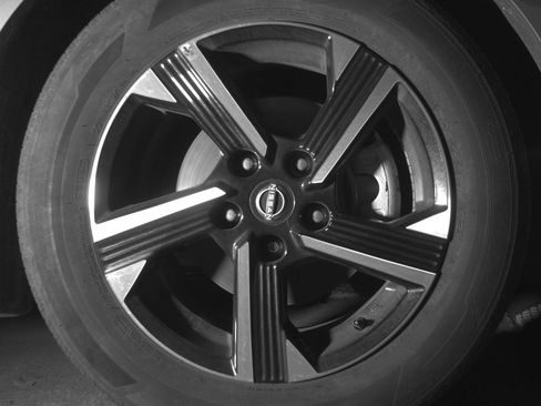 Used 2025 Nissan Sentra SV FWD image 13