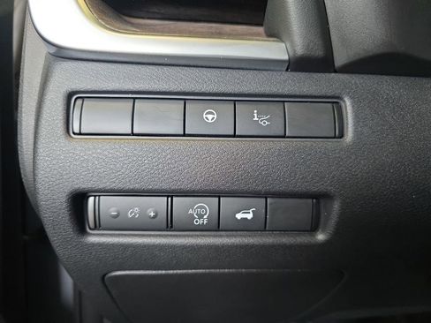 Used 2024 Nissan Rogue Platinum w/ Platinum Premium Package FWD image 28