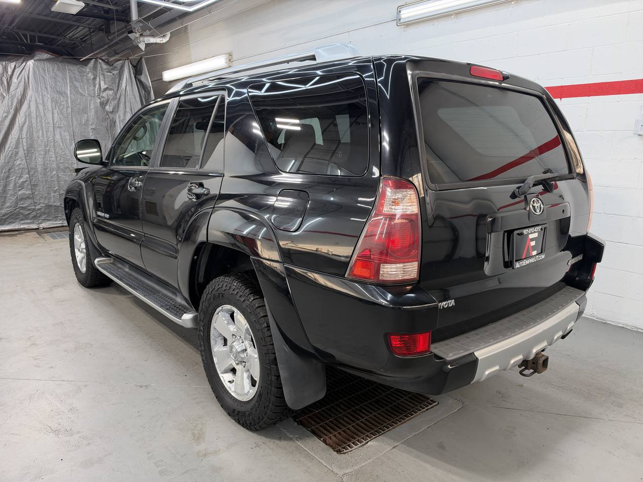 Used 2004 Toyota 4Runner Limited AWD/4WD image 5