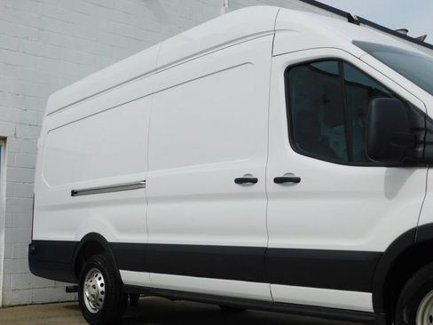Used 2025 Ford Transit 250 148 High Roof Extended AWD w/ Load Area Protection Package image 9