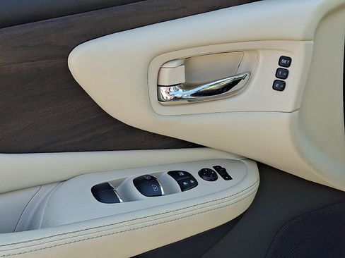 Certified 2022 Nissan Murano Platinum w/ Cargo Package AWD/4WD image 12