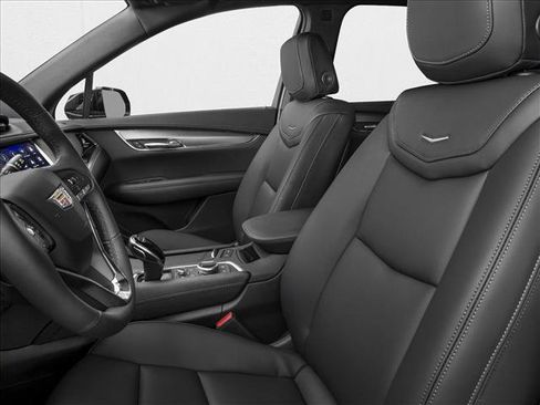 New 2025 Cadillac XT6 Premium Luxury w/ Platinum Package FWD image 6
