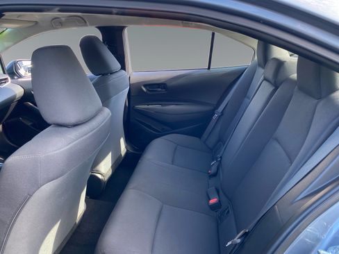 Used 2025 Toyota Corolla LE FWD image 13