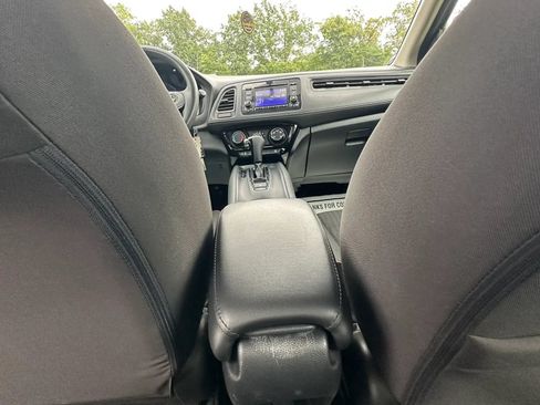 Used 2016 Honda HR-V LX image 28