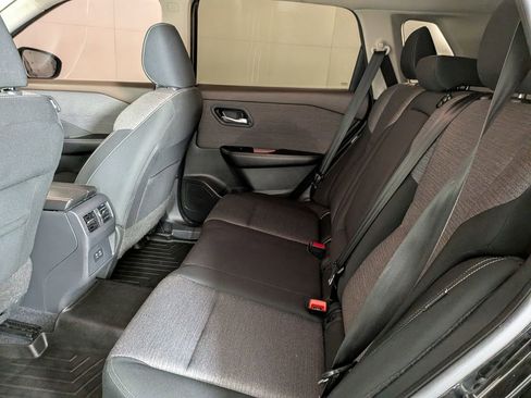 Used 2021 Nissan Rogue SV image 30