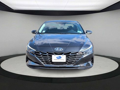 Used 2023 Hyundai Elantra Limited image 3