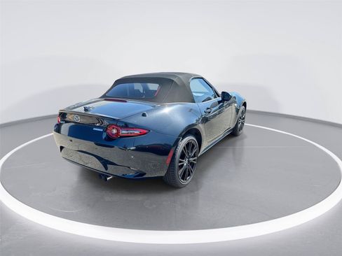 New 2026 MAZDA MX-5 Miata Club w/ Interior Package RWD image 8