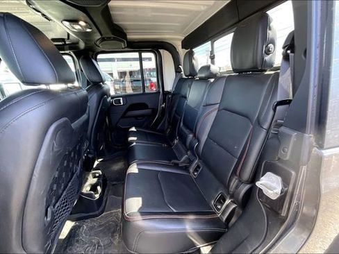 Used 2022 Jeep Gladiator Rubicon w/ LED Lighting Group image 28