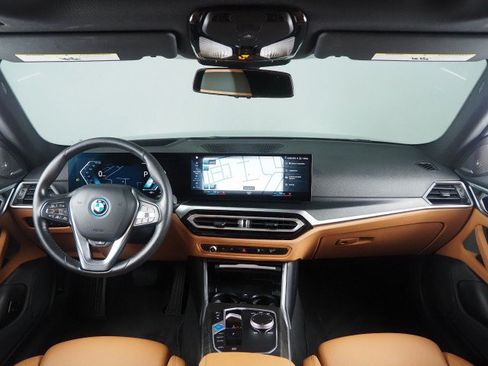 Used 2023 BMW i4 eDrive35 RWD image 3