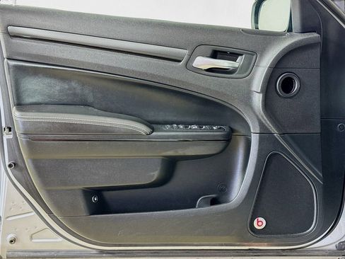 Used 2016 Chrysler 300 S image 11