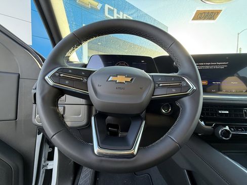 New 2026 Chevrolet Suburban LS image 16