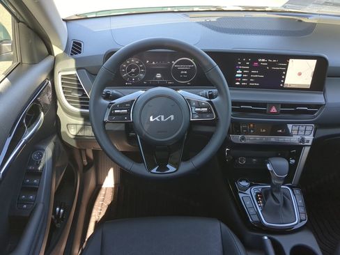 New 2026 Kia Seltos EX image 15