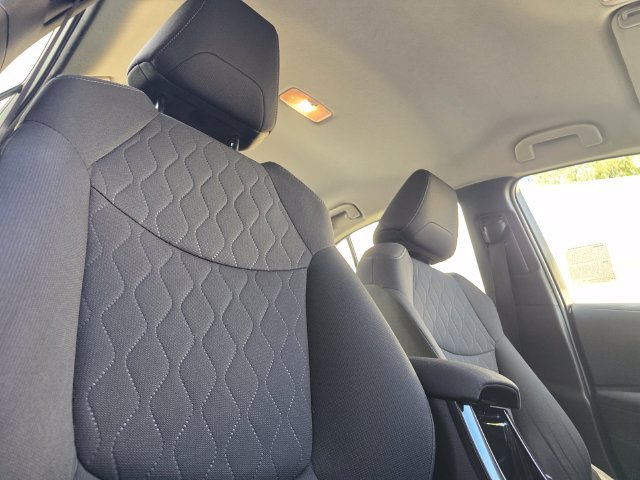 Used 2022 Toyota Corolla LE w/ Carpet Mat Package (TMS) FWD image 21