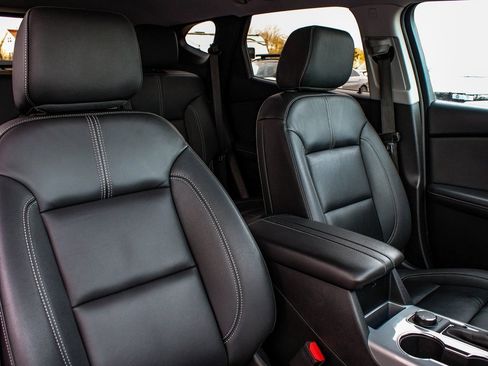 Used 2023 Chevrolet Blazer LT image 41