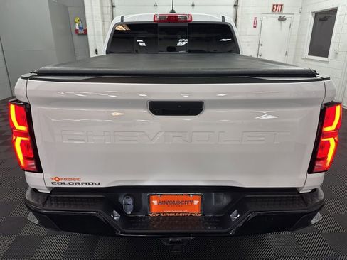 Used 2024 Chevrolet Colorado Z71 AWD/4WD image 8