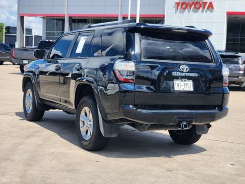 Used 2023 Toyota 4Runner SR5 Premium w/ Moonroof Package RWD image 5
