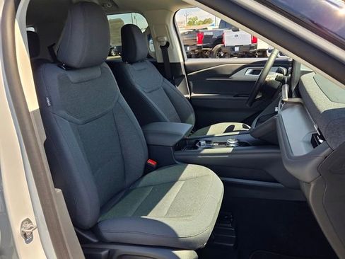 New 2026 Ford Explorer Active image 17