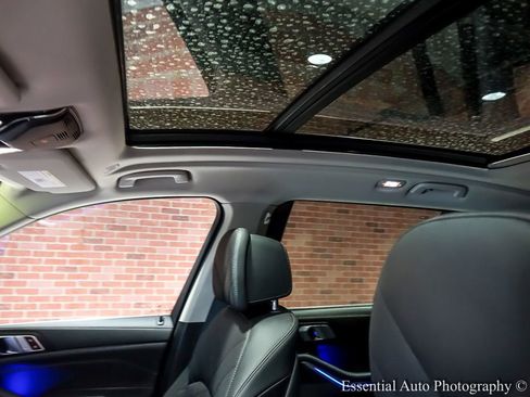 Used 2025 BMW X7 xDrive40i w/ Premium Package image 14