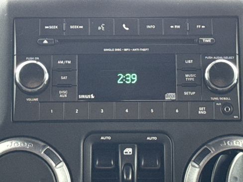 Used 2018 Jeep Wrangler Unlimited Sport S image 22