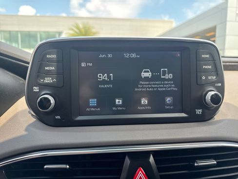 Used 2020 Hyundai Santa Fe SEL w/ Convenience + Premium Package FWD image 11