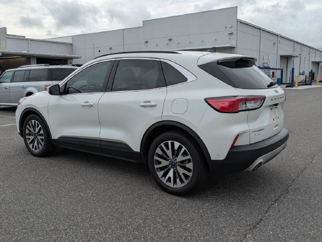 Used 2020 Ford Escape Titanium FWD image 5