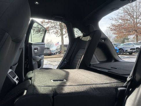 Used 2025 Honda HR-V Sport image 27