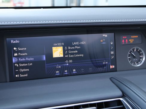 Used 2021 Lexus LC 500 Convertible w/ Touring Package RWD image 23