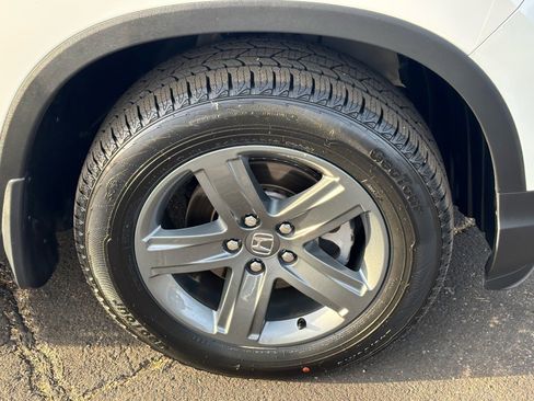 Used 2023 Honda Ridgeline RTL-E image 10