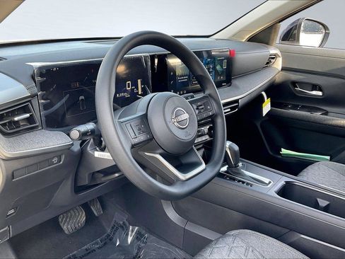 New 2026 Nissan Kicks SV w/ Cold Weather Package image 7