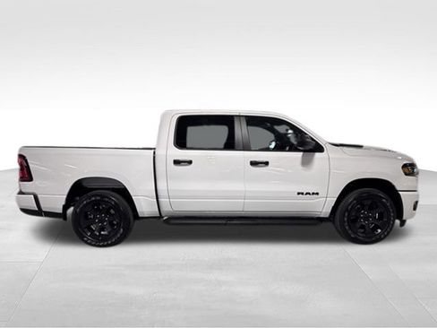 New 2026 RAM 1500 Express AWD/4WD image 8