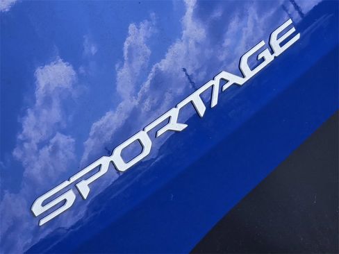 New 2026 Kia Sportage EX image 8