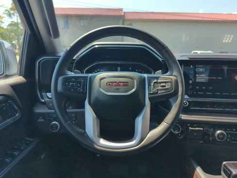 Used 2025 GMC Sierra 1500 SLT w/ SLT Premium Package AWD/4WD image 16