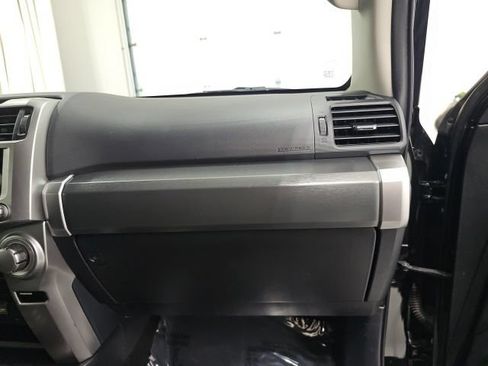 Used 2021 Toyota 4Runner SR5 AWD/4WD image 36