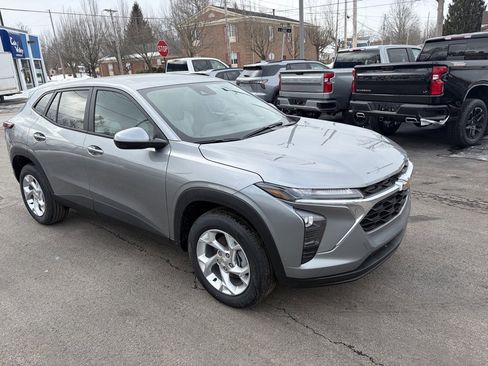 New 2026 Chevrolet Trax LS w/ LS Convenience Package image 3