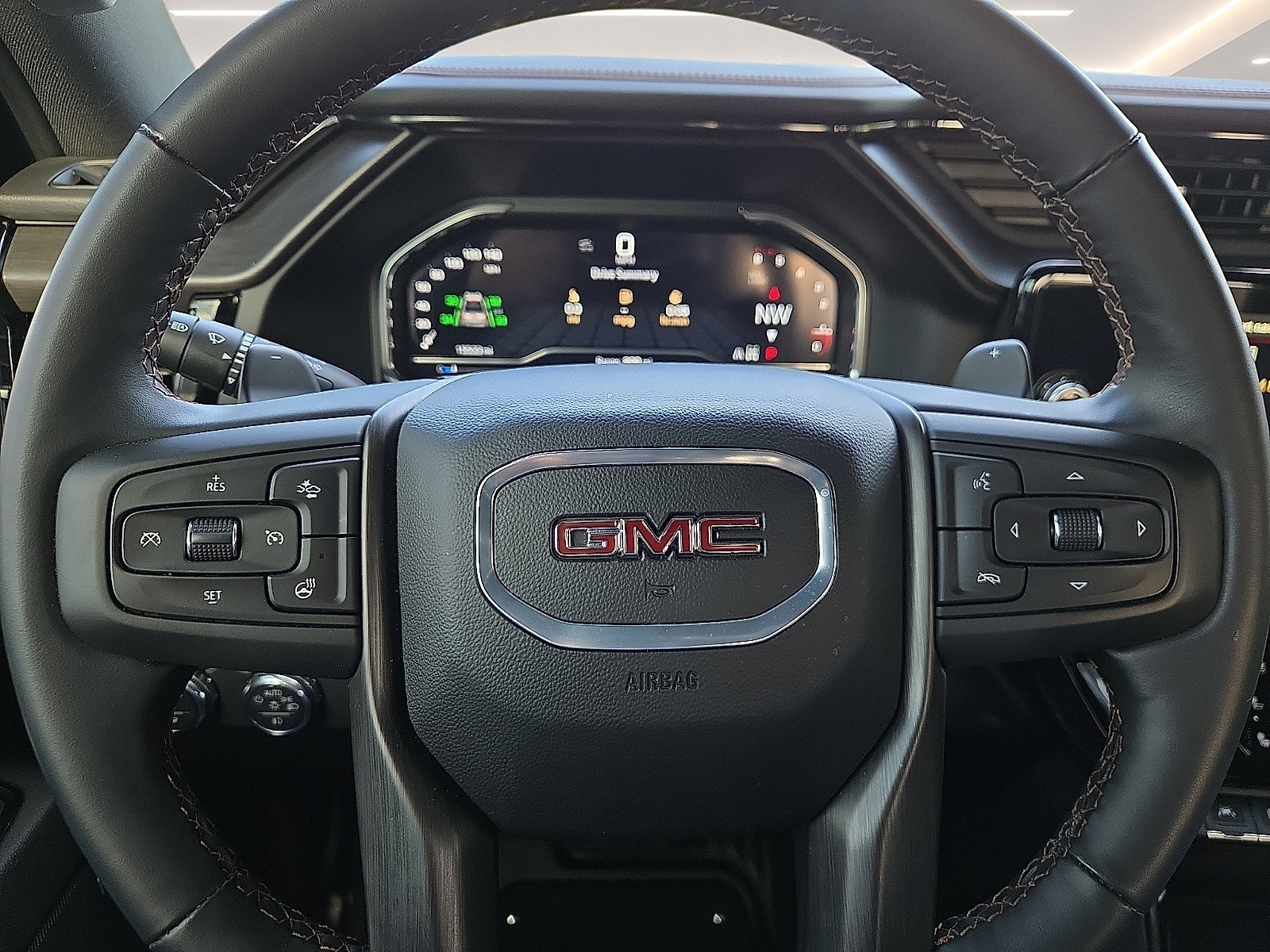 Used 2025 GMC Sierra 1500 AT4 w/ AT4 Premium Package AWD/4WD image 24