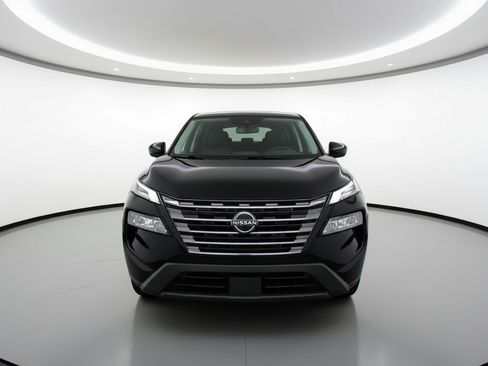 Used 2025 Nissan Rogue SV image 2