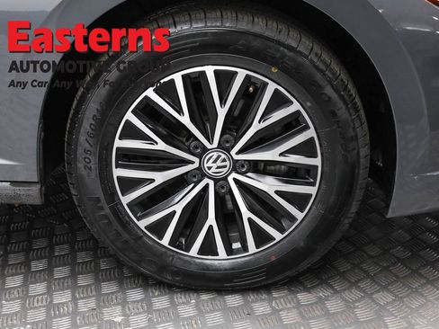 Used 2021 Volkswagen Jetta SE w/ SE Cold Weather Package image 31