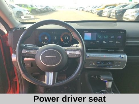 Used 2024 Hyundai Kona SEL FWD image 4