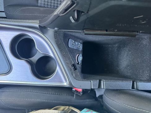 Used 2018 Dodge Challenger SXT w/ Blacktop Package image 34