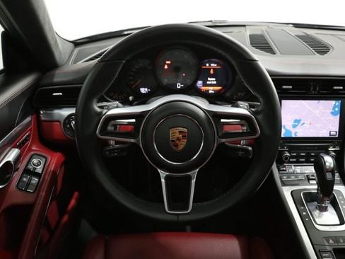 Used 2019 Porsche 911 Carrera 4S AWD/4WD image 15