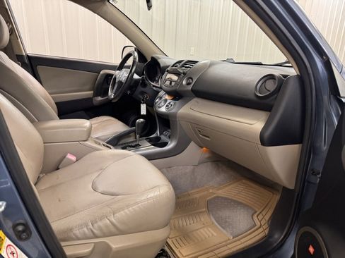 Used 2008 Toyota RAV4 Limited image 23