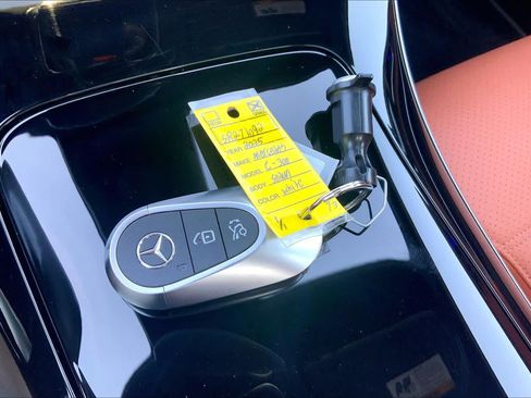 Used 2025 Mercedes-Benz C 300 Sedan image 15