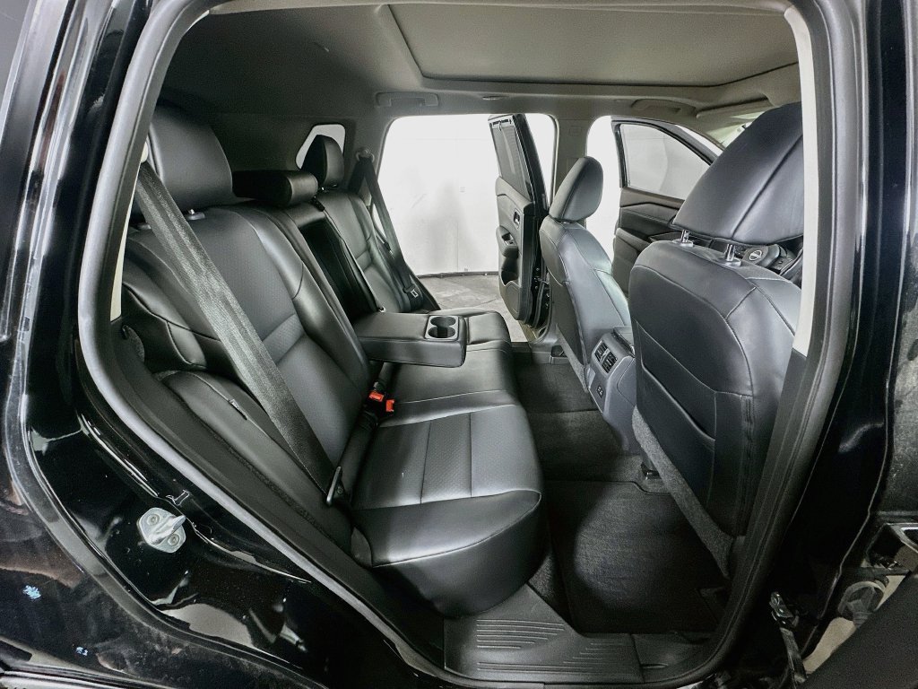 Used 2023 Nissan Rogue SV w/ SV Premium Package AWD/4WD image 12