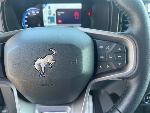 Used 2023 Ford Bronco Wildtrak AWD/4WD image 26