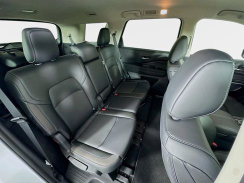 New 2026 Nissan Pathfinder SL image 26