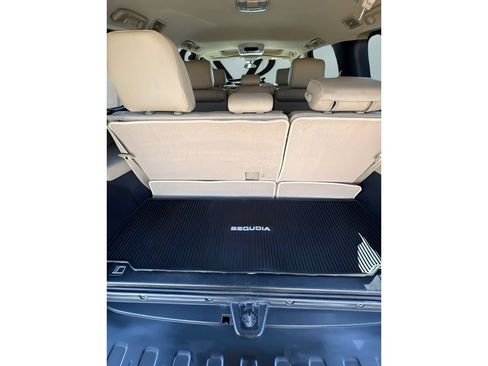 Used 2015 Toyota Sequoia Limited RWD image 17