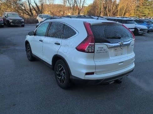 Used 2016 Honda CR-V SE image 5
