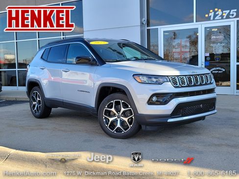Used 2025 Jeep Compass Limited image 1